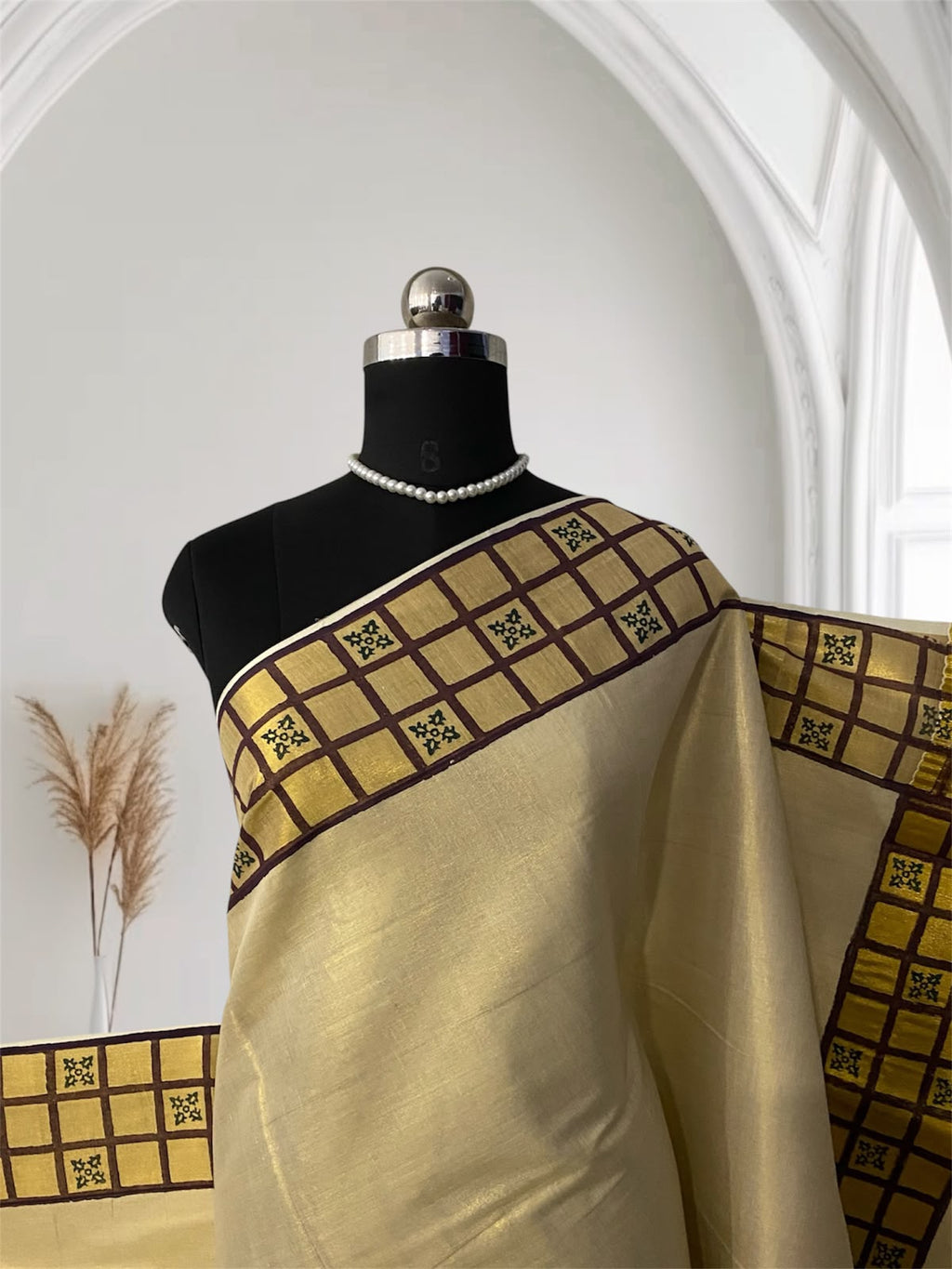 Onam Collection Cotton Tissue Saree with Check Printed Border & Blouse